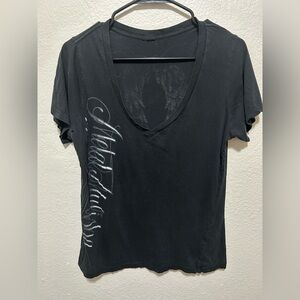 🔥 Metal Mulisha Y2K V-Neck Graphic Tee – Wings Back Print – Fits Like Small 🔥